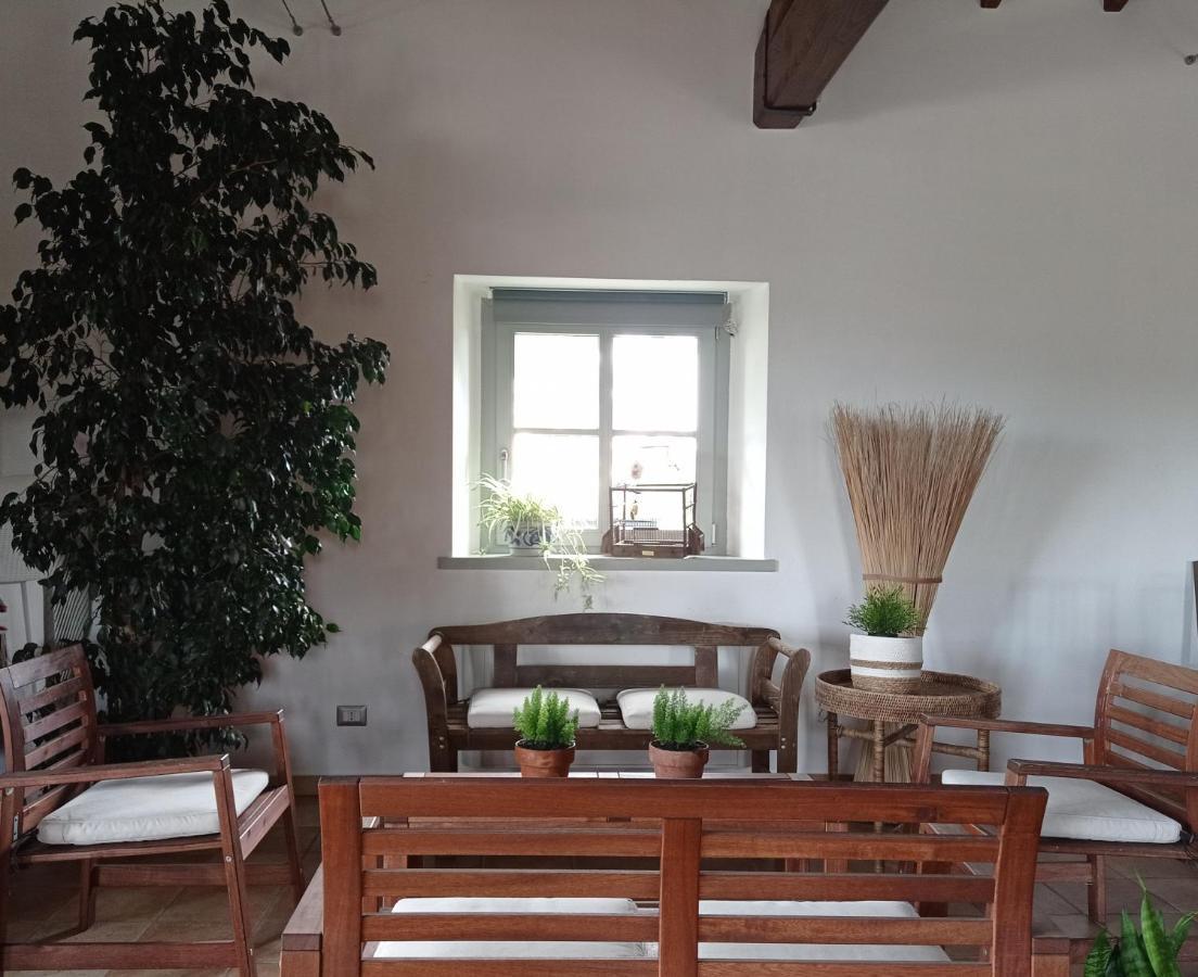 Il Casale Di Giulia Di Aprilia Bed and Breakfast Exteriör bild